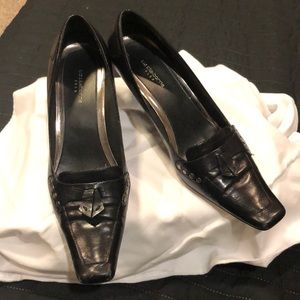 Liz Claiborne flex 2 inch hills